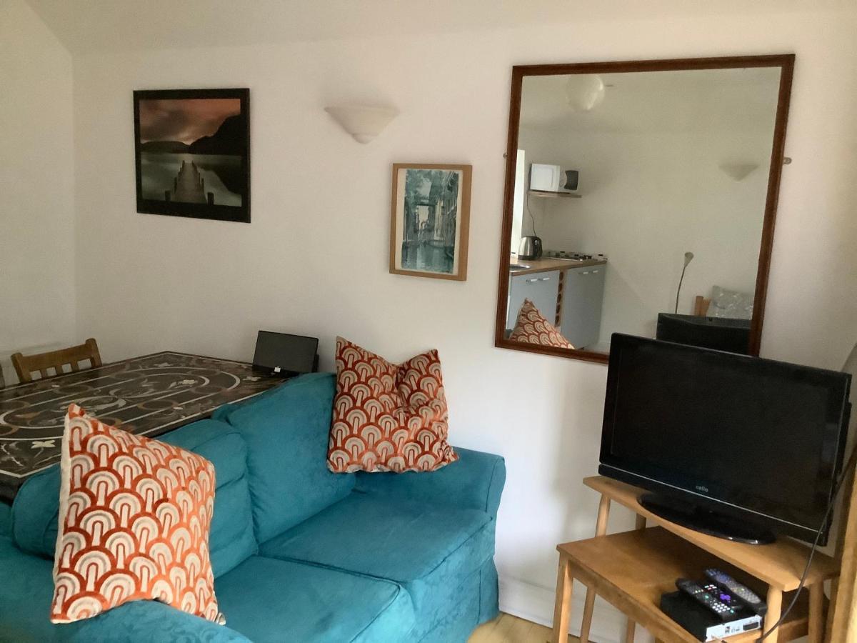 Primrose Villa Self Catering Bnb Monmouth Exteriér fotografie